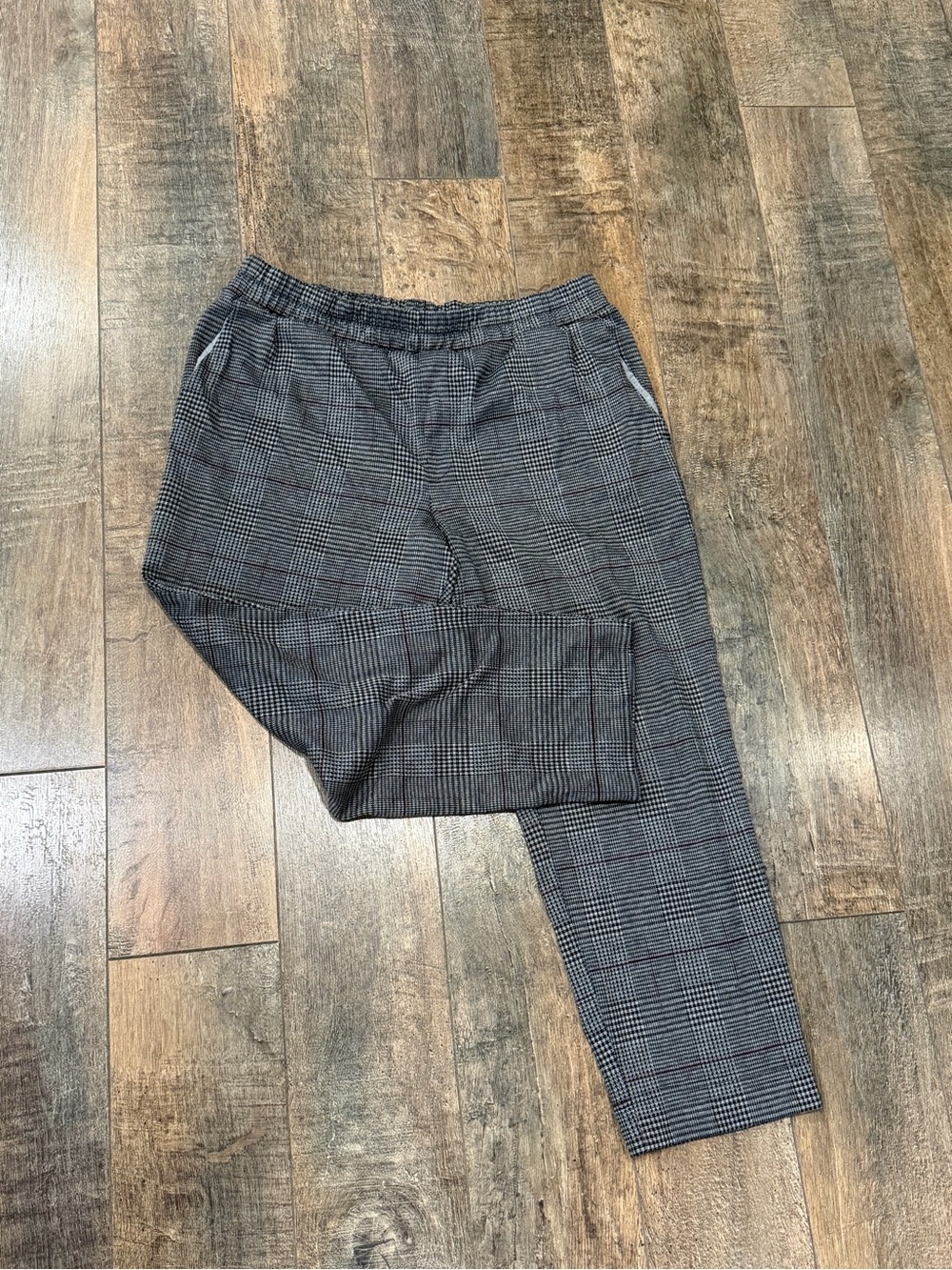 Women’s  Gray Glen Plaid Dress Pants